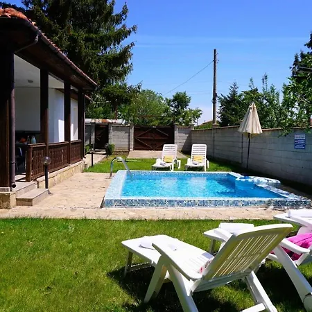 Dom wakacyjny нолан с басейн - Nolan With Private Pool Sokolovo