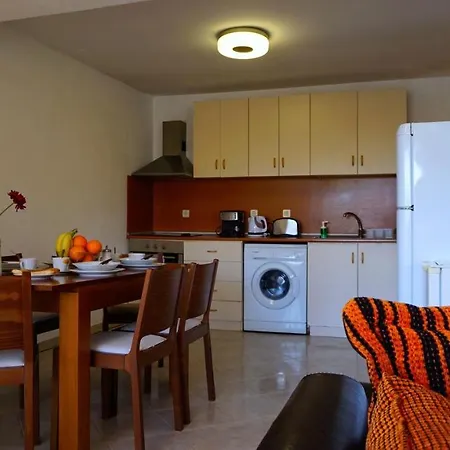 нолан с басейн - Nolan With Private Pool Sokolovo