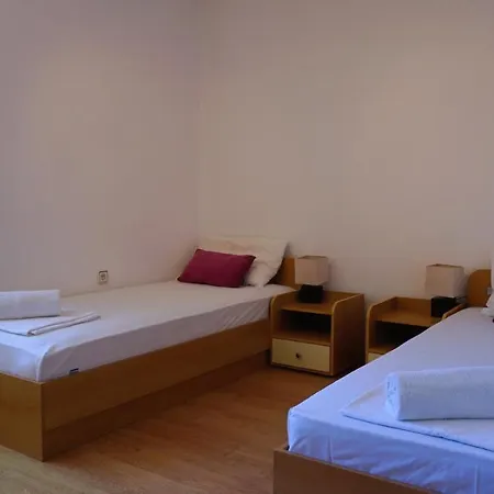 Holiday home нолан с басейн - Nolan With Private Pool