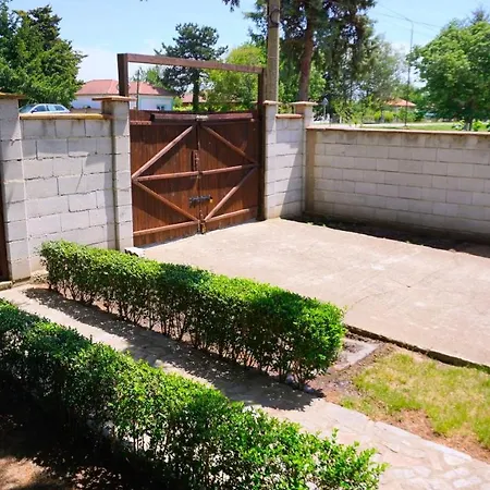 בית נופש нолан с басейн - Nolan With Private Pool Sokolovo
