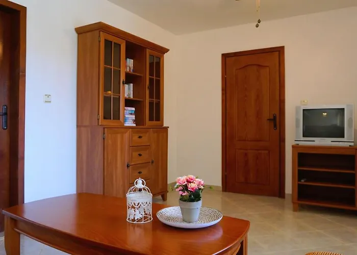 нолан с басейн - Nolan With Private Pool *