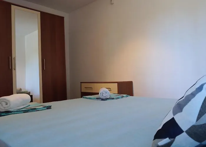 Nyaraló нолан с басейн - Nolan With Private Pool *